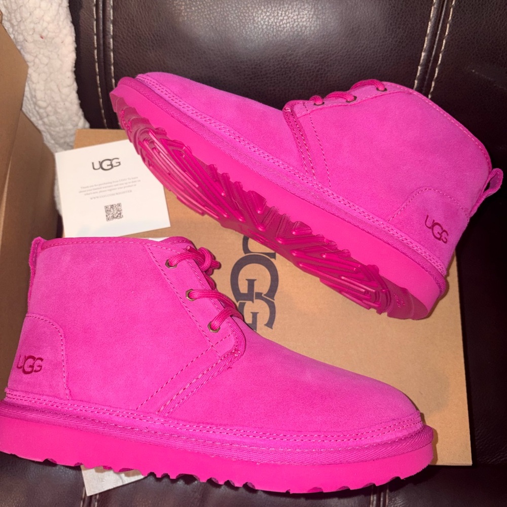 NWT UGG Bright Pink neumel Ankle Boots kids 5 woman’s 7 No box
